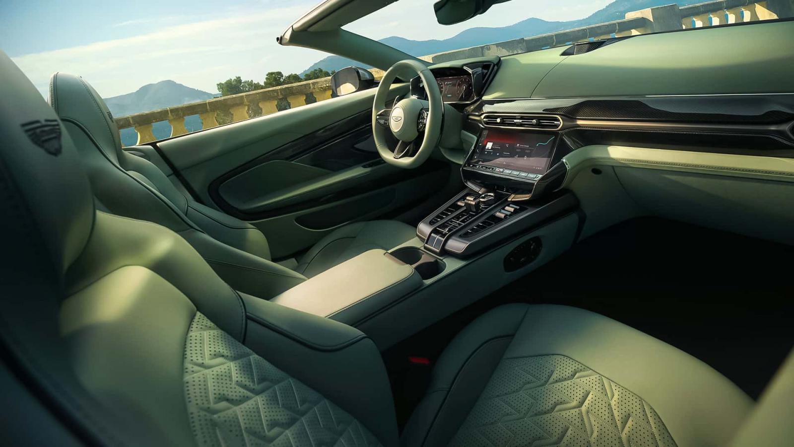 Η ισχυρότερη κάμπριο Aston Martin είναι η Vanquish Volante